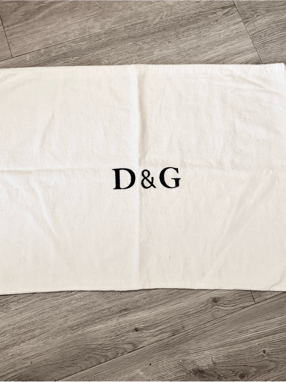 D&G White Flannel Bag/Purse Dust Bag 22.5x16.5”